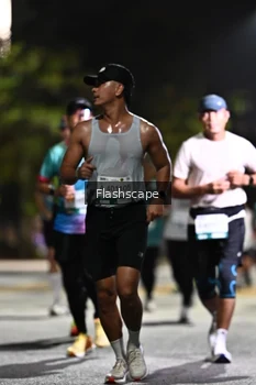 Runner Photo 2350248
