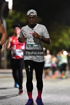 Runner Photo 2350283