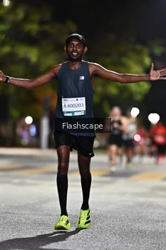 Runner Photo 2350289