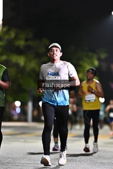 Runner Photo 2350360
