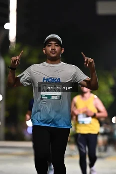 Runner Photo 2350364