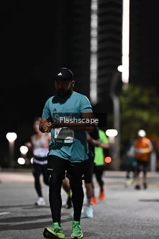 Runner Photo 2350394