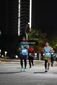 Runner Photo 2350420