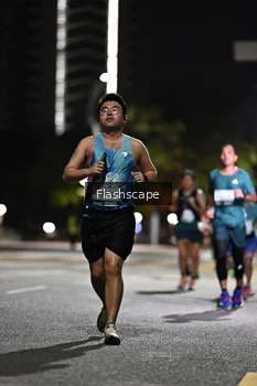 Runner Photo 2350430