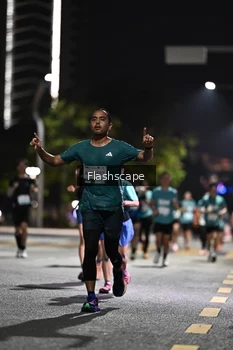 Runner Photo 2350431