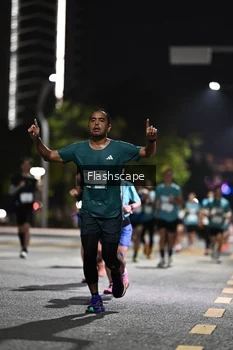 Runner Photo 2350434