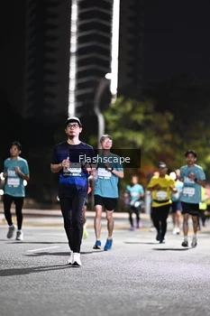 Runner Photo 2350495