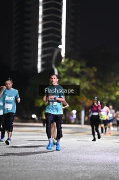 Runner Photo 2350500