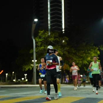 Runner Photo 2350773