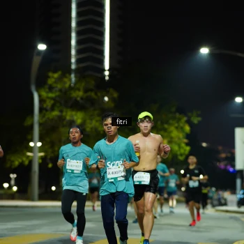 Runner Photo 2351214