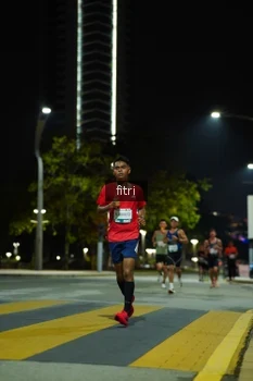 Runner Photo 2351347