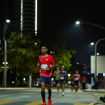 Runner Photo 2351352