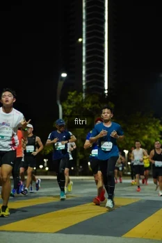 Runner Photo 2351391