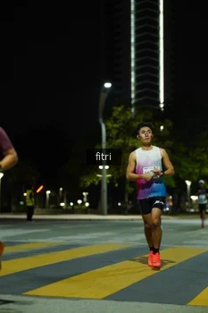 Runner Photo 2351500