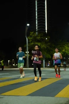 Runner Photo 2351513
