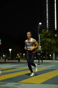 Runner Photo 2351566