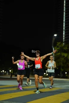 Runner Photo 2351609