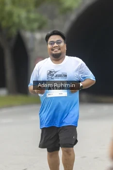 Runner Photo 2351655