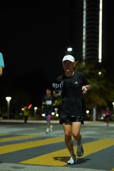 Runner Photo 2351660