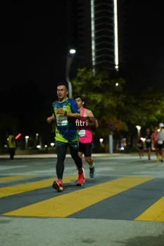 Runner Photo 2351694