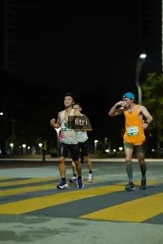Runner Photo 2351704