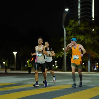 Runner Photo 2351712