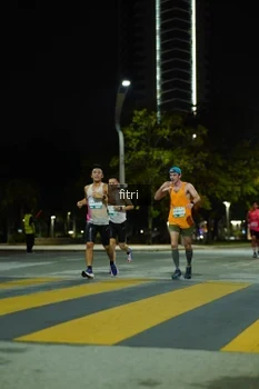 Runner Photo 2351716