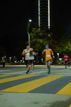 Runner Photo 2351718