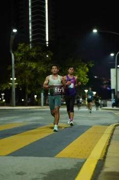 Runner Photo 2351773