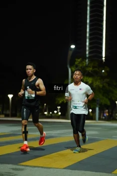 Runner Photo 2351776