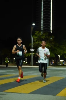 Runner Photo 2351780