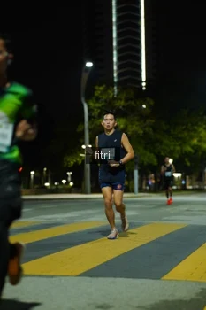 Runner Photo 2351801