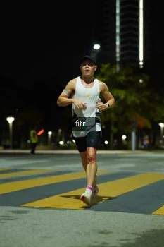 Runner Photo 2351809