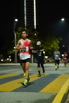 Runner Photo 2352010