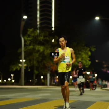 Runner Photo 2352273