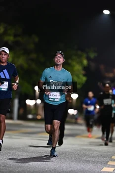 Runner Photo 2352334