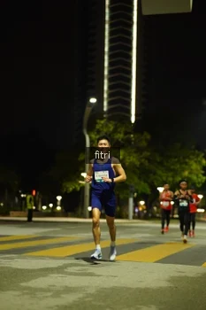 Runner Photo 2352346