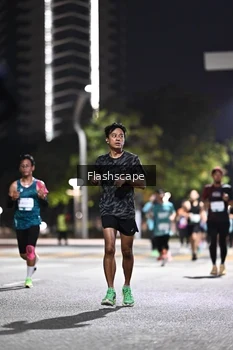 Runner Photo 2352372