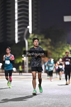 Runner Photo 2352383