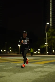 Runner Photo 2352385