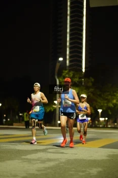 Runner Photo 2352402