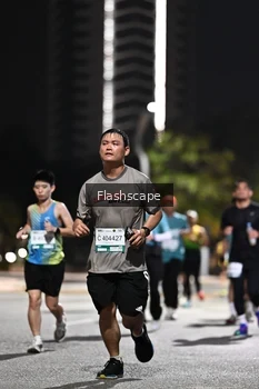 Runner Photo 2352631