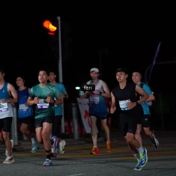 Runner Photo 2358241
