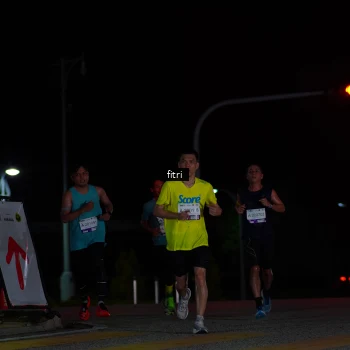 Runner Photo 2360011