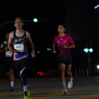 Runner Photo 2360100