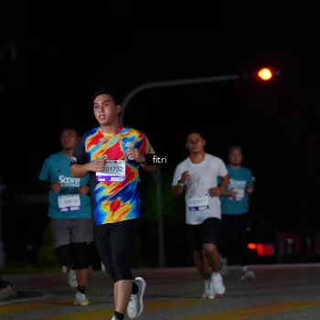 Runner Photo 2367956
