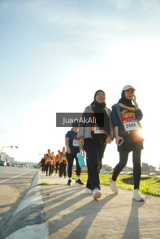 Runner Photo 2374260