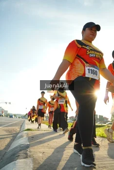 Runner Photo 2374642