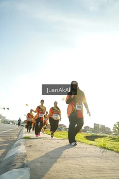 Runner Photo 2374754