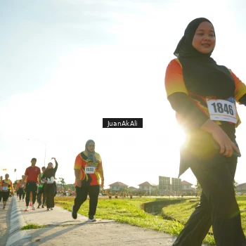 Runner Photo 2378640